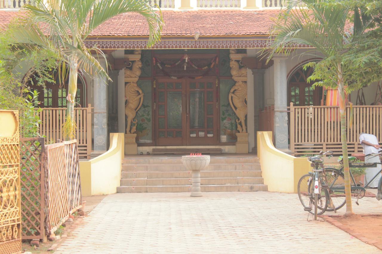 Chettinaadu Narayana Vilas Kānādukāttān Exterior foto